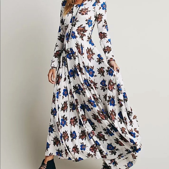 Free People Dresses & Skirts - Rare first kiss dress white blue free people l